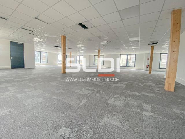 Bureaux A LOUER - SAINTE FOY LES LYON - 1 072 m²