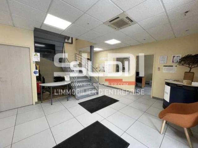 Locaux d'activités A VENDRE - LOZANNE - 4 775 m²