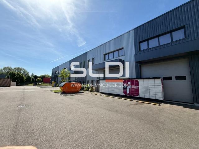 Locaux d'activités A LOUER - BOURGOIN JALLIEU - 288 m²