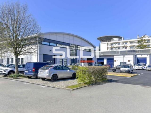 Locaux d'activités A LOUER - LYON - 260 m²
