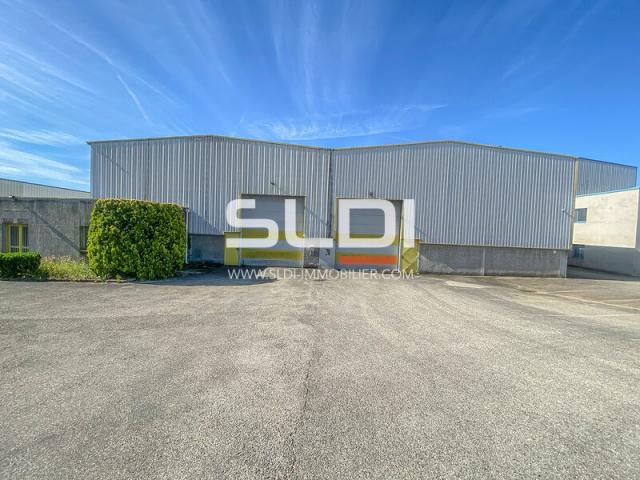 Locaux d'activités A LOUER - BELIGNEUX - 1 910 m²