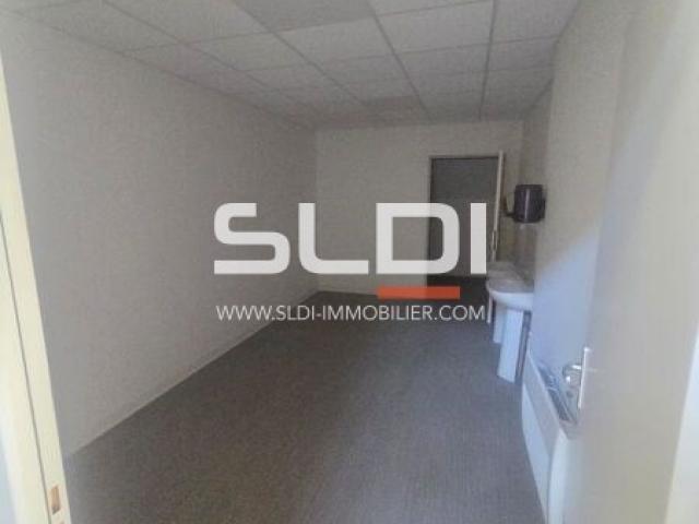 Locaux d'activités A LOUER - SAINT ETIENNE - 462 m²