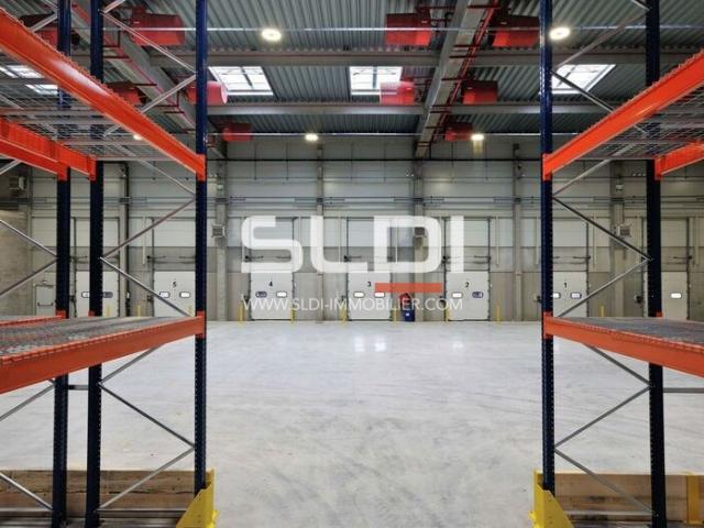 Locaux d'activités A VENDRE - BEYNOST - 5 000 m²