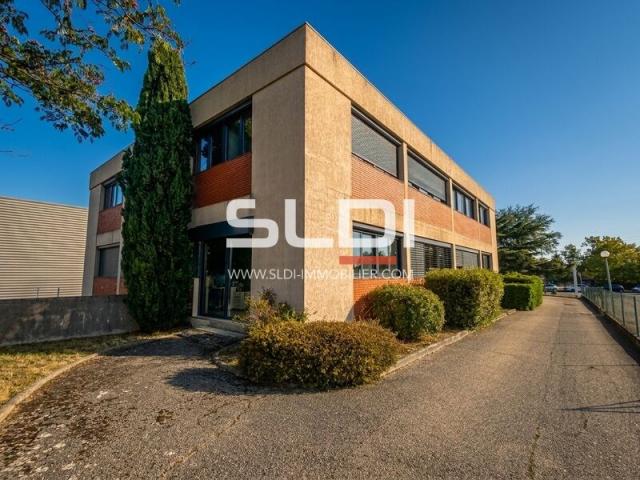 Locaux d'activités A VENDRE OU A LOUER - LIMONEST - 650 m²