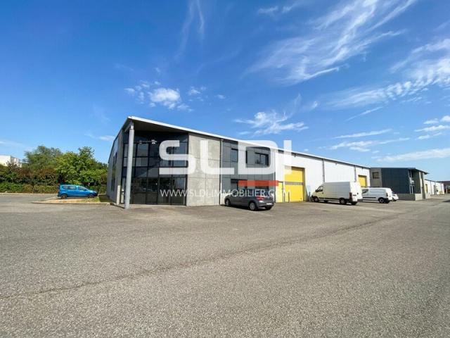 Locaux d'activités A LOUER - VAULX EN VELIN - 1 088 m²