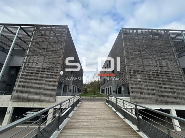Bureaux A LOUER - LIMONEST - 603 m²