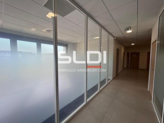 Bureaux A LOUER - GENAS - 47 m²