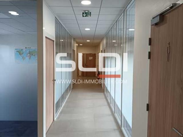Bureaux A LOUER - GENAS - 47 m²