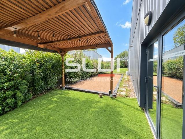 Locaux d'activités A LOUER - MARCILLY D'AZERGUES - 655 m²