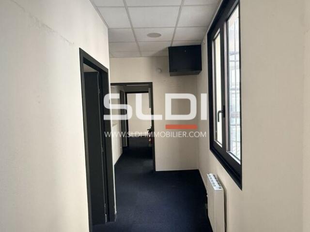 Bureaux A LOUER - LYON - 65 m²