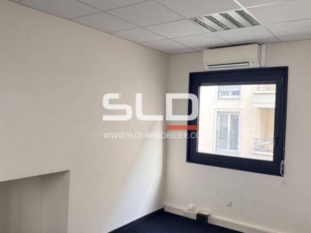 Bureaux A LOUER - LYON - 65 m²