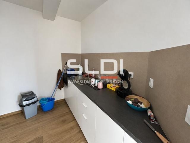 Locaux d'activités A VENDRE - MORANCE - 506 m²