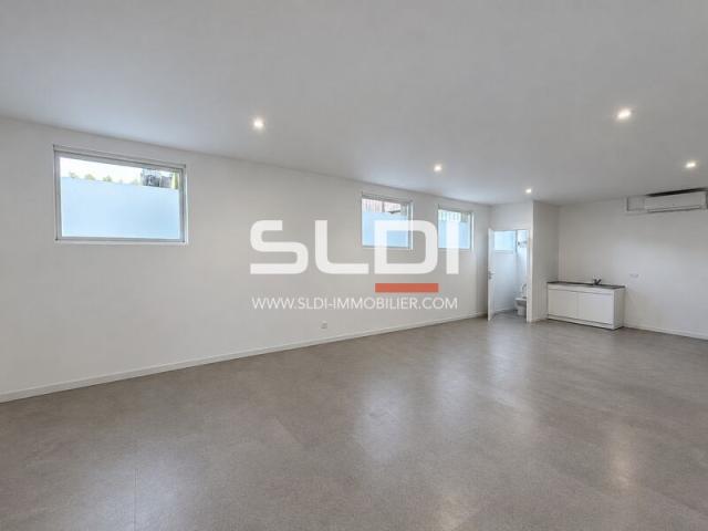 Bureaux A VENDRE - GLEIZE - 90 m²