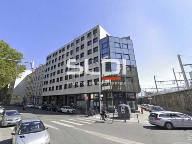 Bureaux A LOUER - LYON - 181 m²