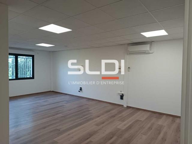 Bureaux A LOUER - MEYZIEU - 16 m²