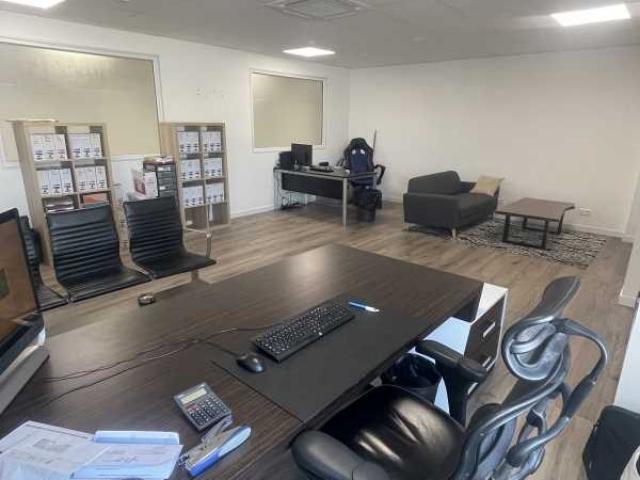 Bureaux A LOUER - MEYZIEU - 16 m²