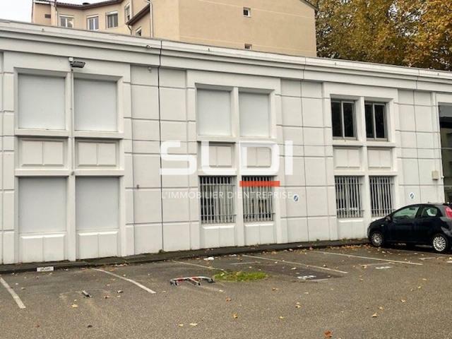 Bureaux A LOUER - VILLEURBANNE - 729 m²