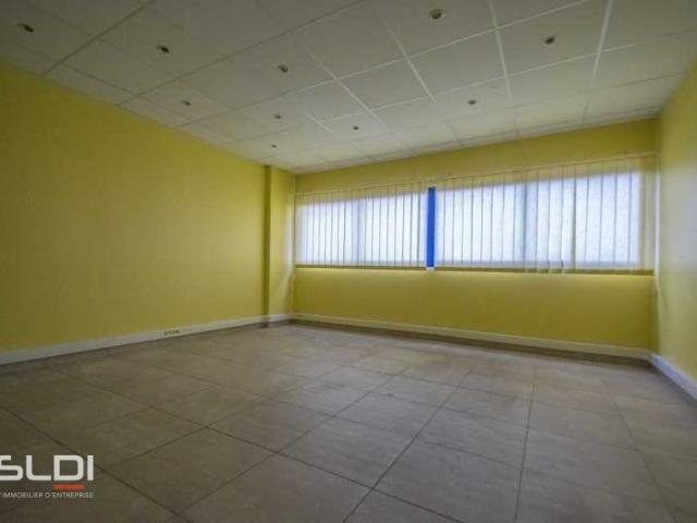 Bureaux A LOUER - COLOMBE - 95 m²
