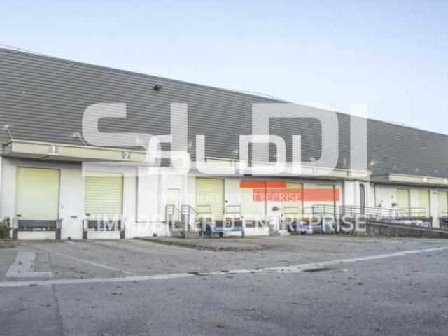 Locaux d'activités A LOUER - VENISSIEUX - 9 925 m²
