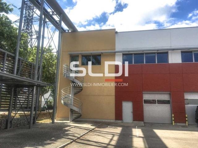 Bureaux A LOUER - SAINT PRIEST - 1 432 m²