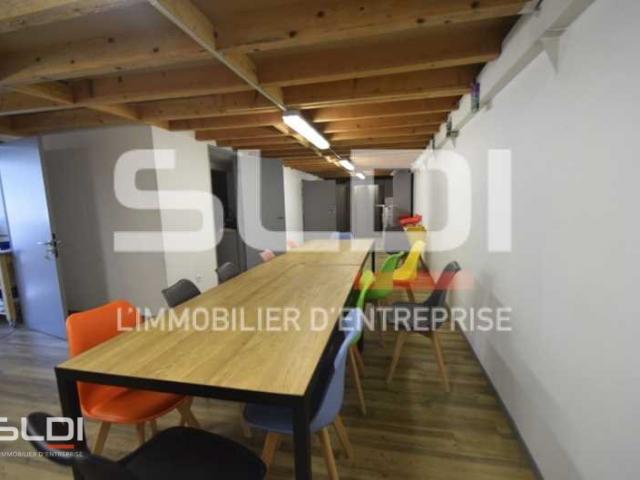 Commerces A LOUER - LYON - 932 m²