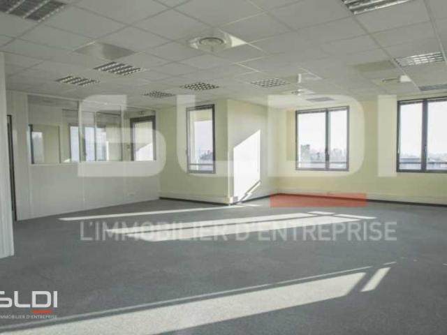 Bureaux A LOUER - VILLEFRANCHE SUR SAONE - 557 m²
