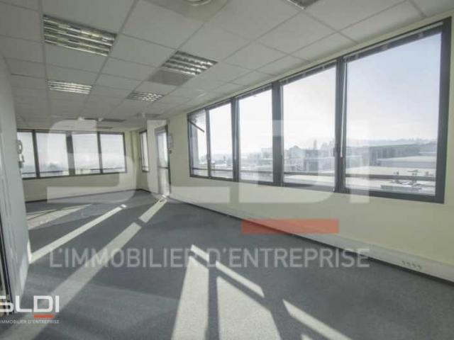 Bureaux A LOUER - VILLEFRANCHE SUR SAONE - 557 m²