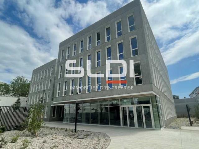 Bureaux A VENDRE OU A LOUER - VILLEURBANNE - 239 m²
