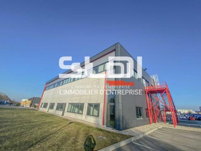 Bureaux A LOUER - MEYZIEU - 115 m²