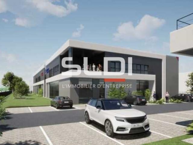 Locaux d'activités A LOUER - ARNAS - 987 m²