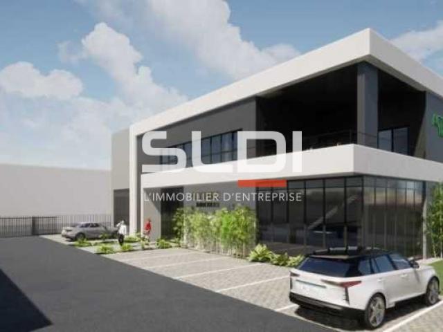 Locaux d'activités A LOUER - ARNAS - 987 m²