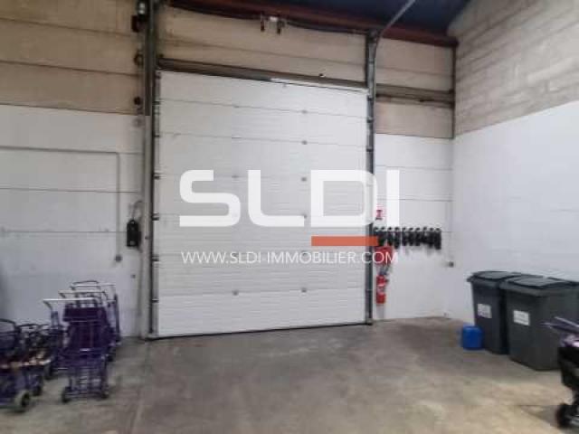 Locaux d'activités A LOUER - SAINT ETIENNE - 1 547 m²