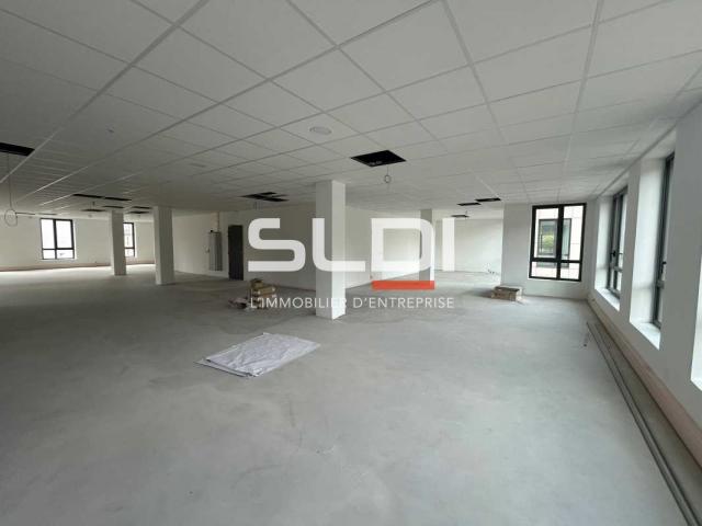 Bureaux A VENDRE OU A LOUER - VENISSIEUX - 700 m²