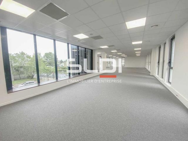 Bureaux A LOUER - VILLEURBANNE - 1 521 m²