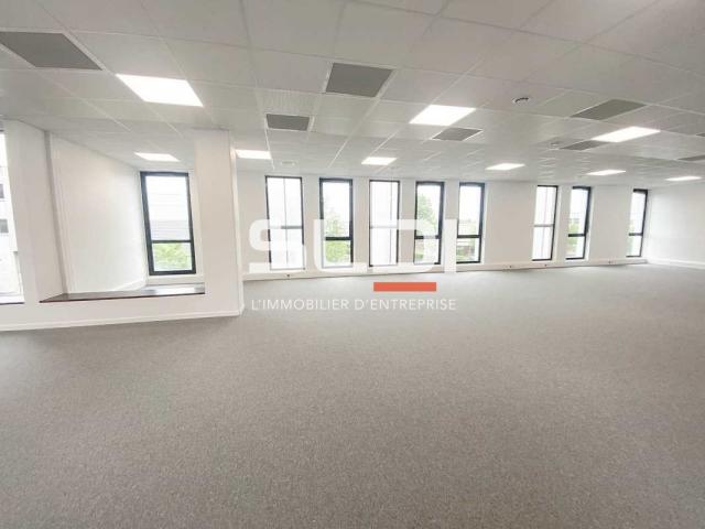 Bureaux A LOUER - VILLEURBANNE - 1 521 m²