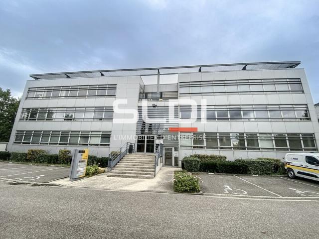 Bureaux A LOUER - SAINT PRIEST - 318 m²