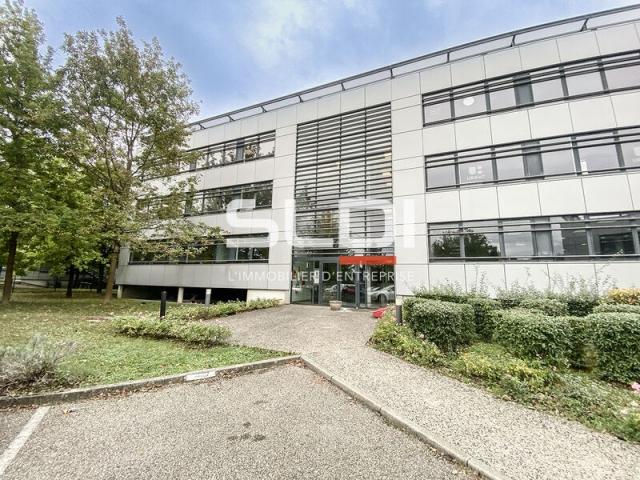 Bureaux A LOUER - SAINT PRIEST - 318 m²