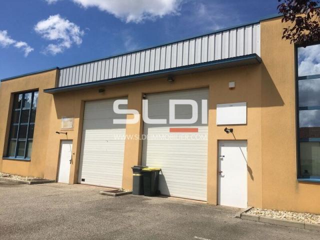 Locaux d'activités A LOUER - RILLIEUX LA PAPE - 170 m²
