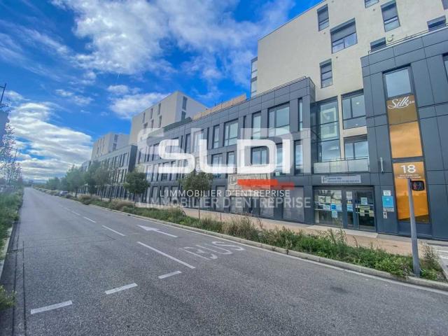 Bureaux A LOUER - VAULX EN VELIN - 991 m²