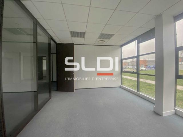 Bureaux A LOUER - SAINT PRIEST - 1 380 m²