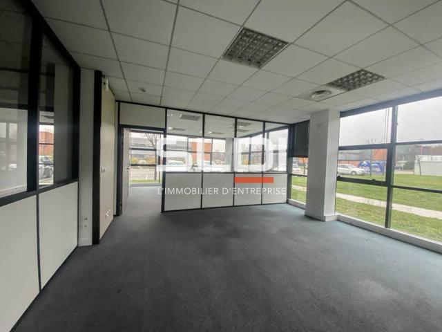 Bureaux A LOUER - SAINT PRIEST - 1 380 m²