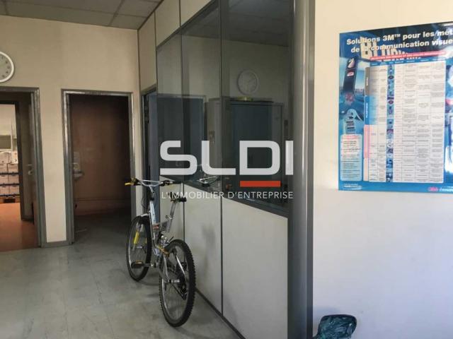 Bureaux A LOUER - VILLEURBANNE - 1 309 m²