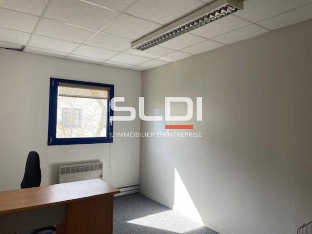 Bureaux A LOUER - VILLEURBANNE - 1 309 m²