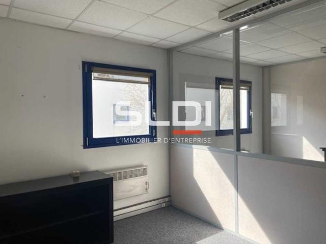 Bureaux A LOUER - VILLEURBANNE - 1 309 m²
