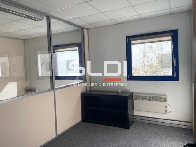 Bureaux A LOUER - VILLEURBANNE - 1 309 m²