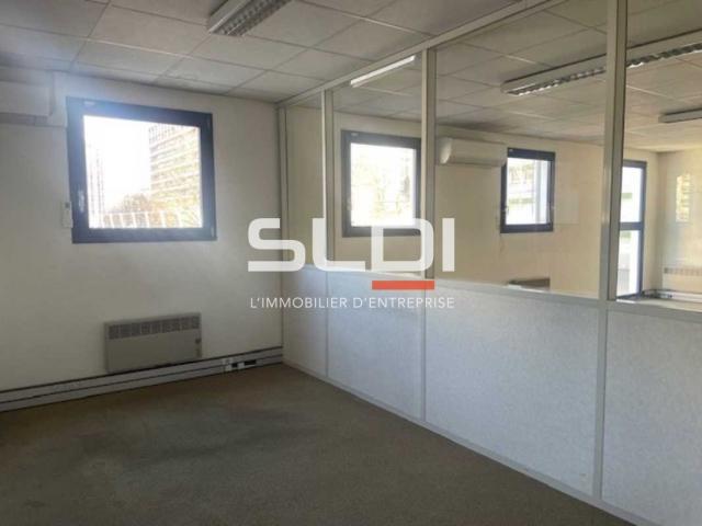 Bureaux A LOUER - VILLEURBANNE - 1 309 m²