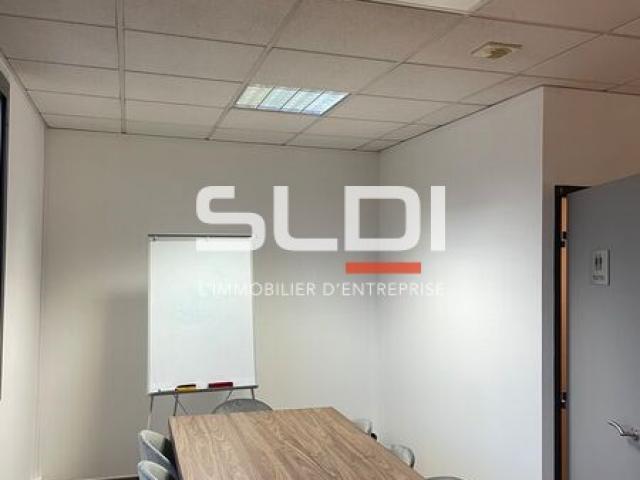 Bureaux A LOUER - VILLEURBANNE - 435 m²