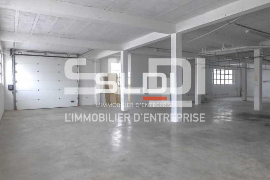 Activités A LOUER - DECINES CHARPIEU - 2 300 m²