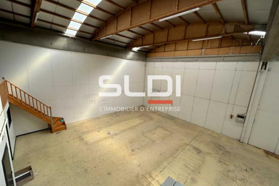 Activités A LOUER - DARDILLY - 606 m²