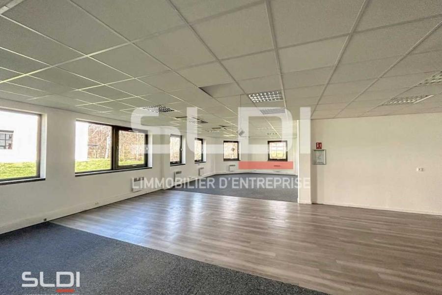 Bureaux A LOUER - LIMONEST - 916 m²